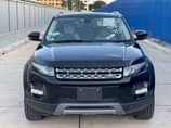 A picture of Price Bei 98mil Call 0658056651 RANGE ROVER year2013 cc 1990