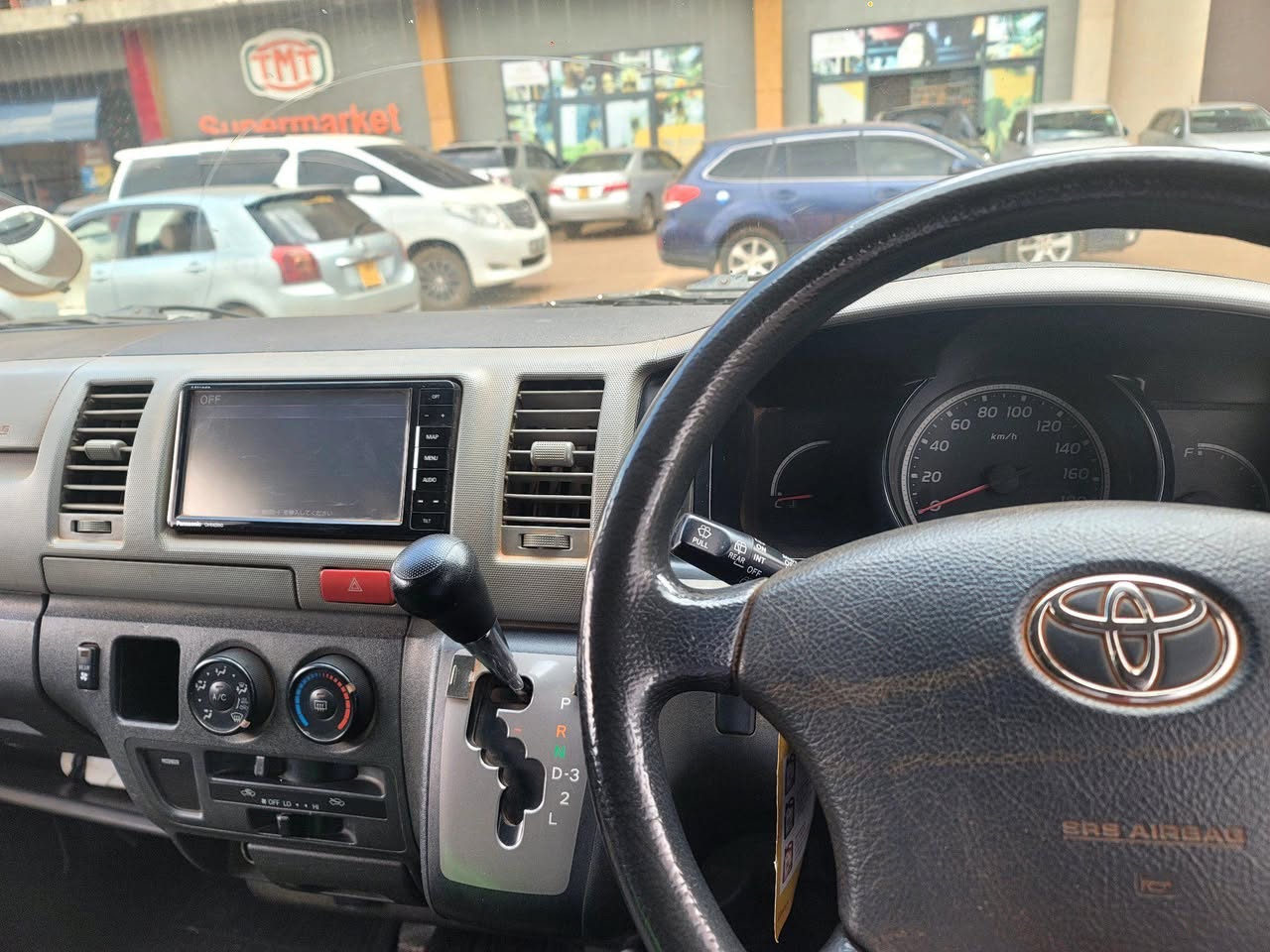 A picture of Toyota HIACE 2011