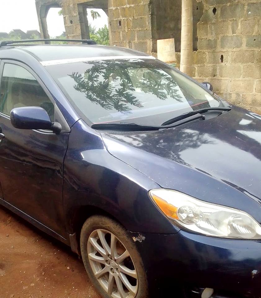 A picture of 2010 Toyota matrix