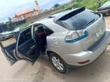 A picture of 2006 clean Nigeria used Lexus Rx330 Location Awka Price 3