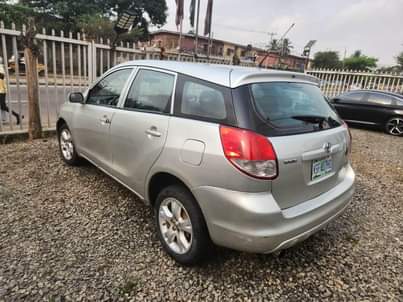 A picture of 2004 Toyota Matrix