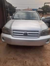 A picture of XMAS BONANZA Toks standard 2005model Toyota highlander 3rows