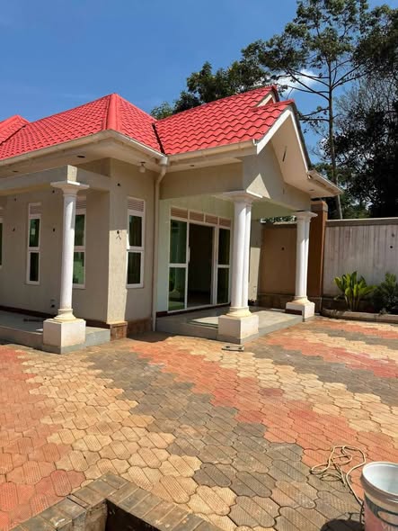 A picture of HOUSE FOR SALE 160M Located in matugga Seated on 50