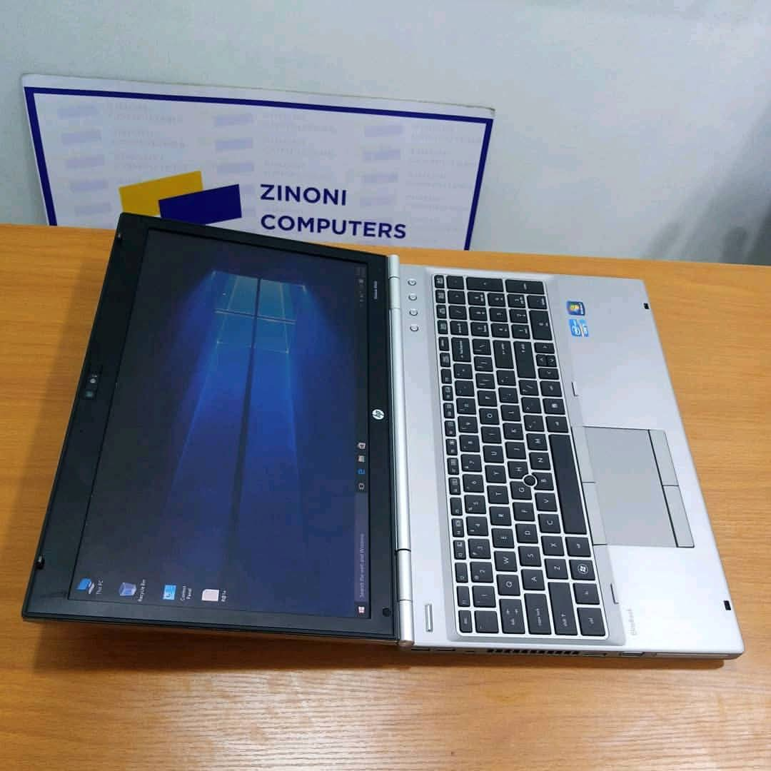 A picture of HP LAPTOP