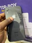 A picture of Iphone Xr