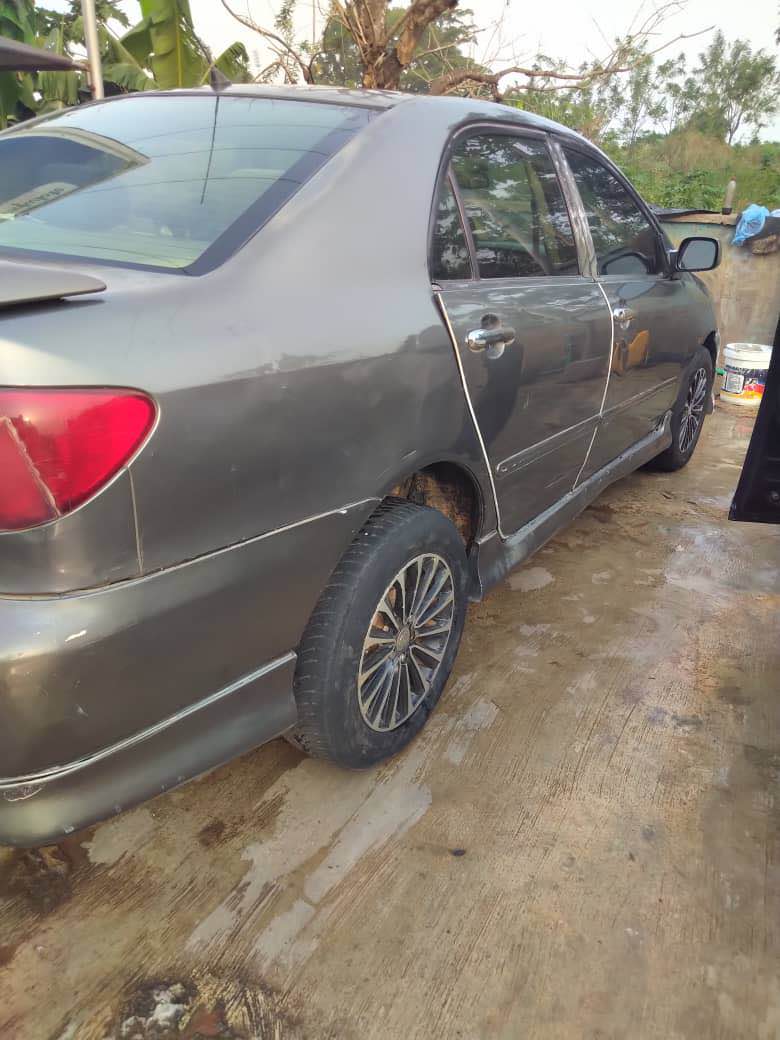 A picture of First Body Pan Toyota Corolla 2006