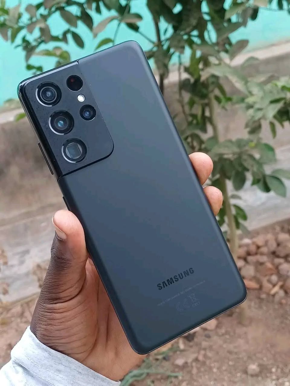 A picture of S21 ultra