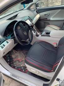 A picture of 2012 Toyota Venza Clean 4plug