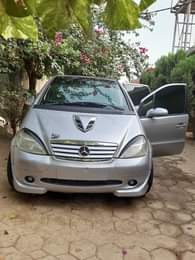 A picture of Extremely super sharp Benz B200 With untempered Engine and Gear