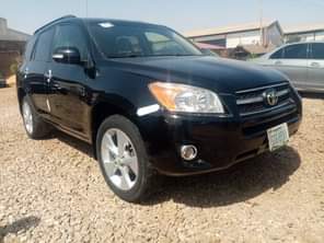 A picture of Neatly used Toyota rav 4 2009 model with duty Location