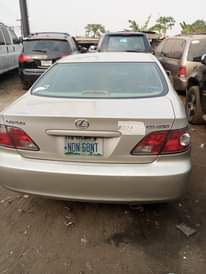 A picture of 2005 Lexus ES