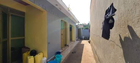 A picture of 3 single rooms for sale at 50m. They make 800000