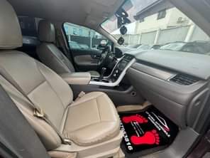 A picture of Super Excellent Ford Edge 2012 TOKS STANDARD Leather seats interior