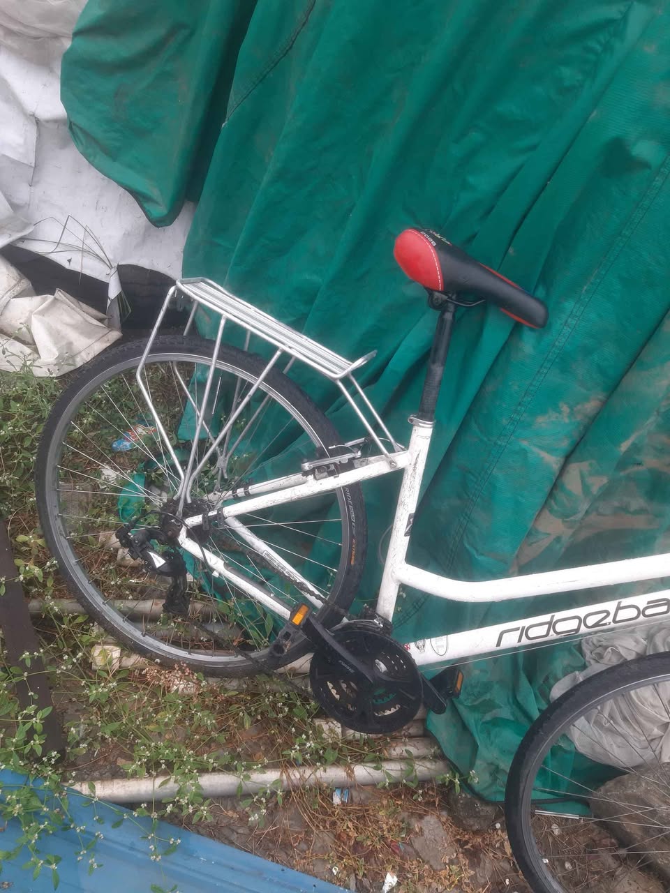 A picture of Bicycle size 28