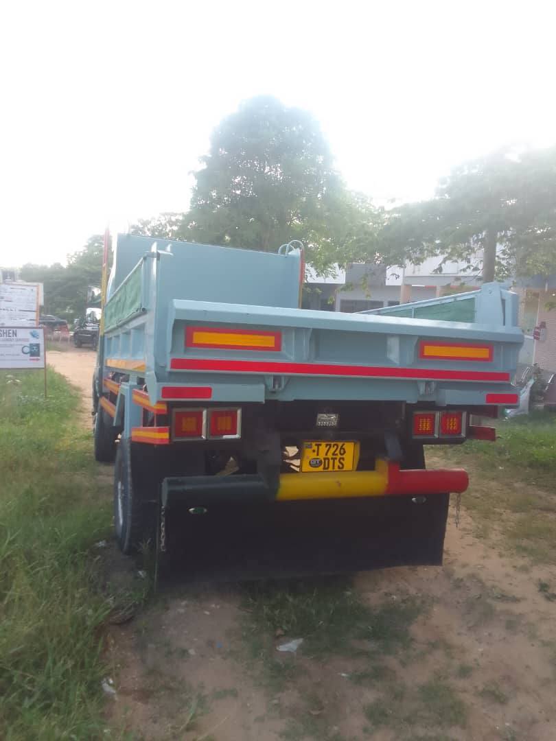 A picture of FUSO TIPPER Milioni 90 0688301574 Reg DTS Eng 6D17 Ton