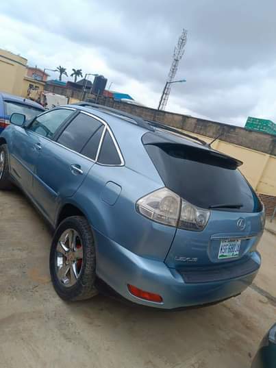 A picture of Registered Lexus rx330 basic custom papers intact sound engine and