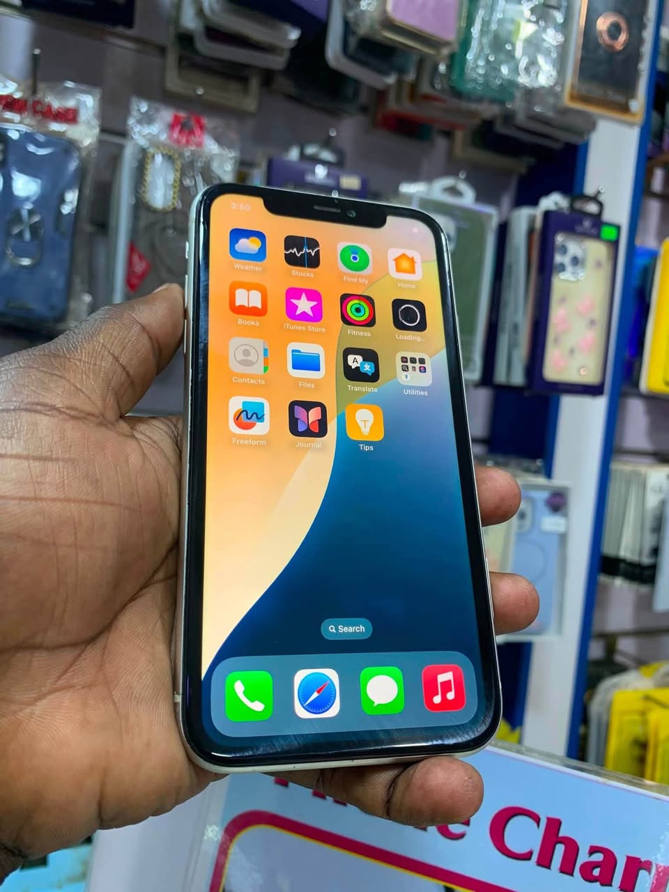 A picture of iPhone 11 clean