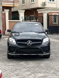 A picture of DIRECT TOKUNBO 2017 MERCEDES BENZ GLE43 AMG full Option Black