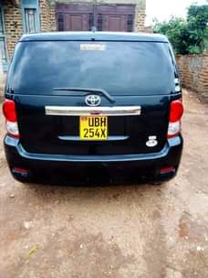 A picture of Toyota Rumion