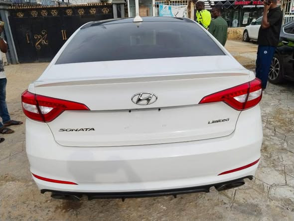 A picture of TOKUNBO HYUNDAI SONATA 2016 12 9M DISTRESS 07068808224