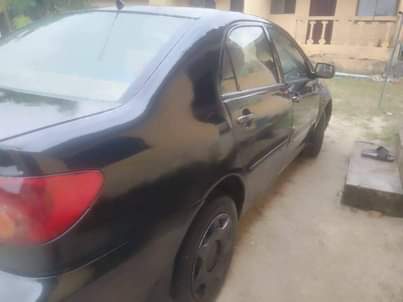 A picture of 2004 Toyota Corolla 180