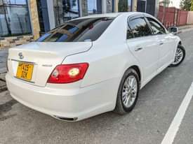 A picture of TOYOTA MARK X