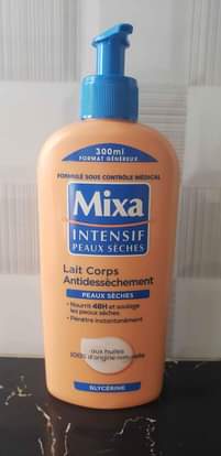 A picture of Mixa Body Cream