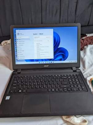 A picture of Acer core i3 7th