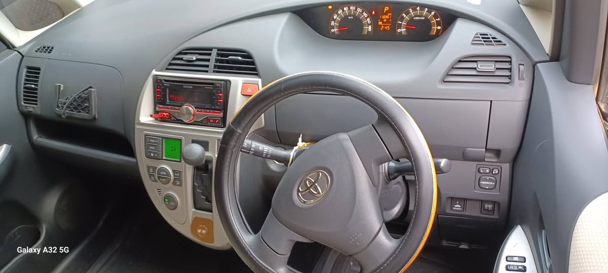 A picture of Quick sale toyota ractis