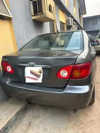 A picture of Toyota Corolla 2004