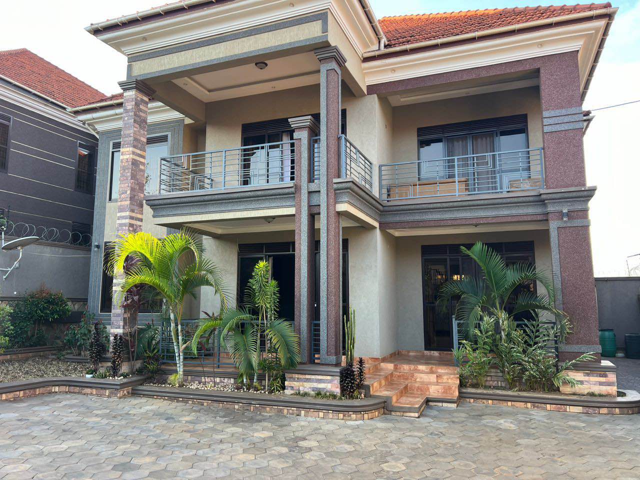 A picture of House for sale in Kisasi at 650M