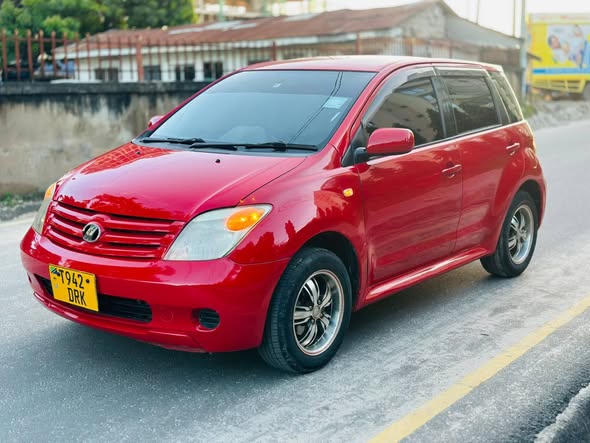 A picture of Price bei 13 mil Call 0712827933 TOYOTA IST FOR SALE