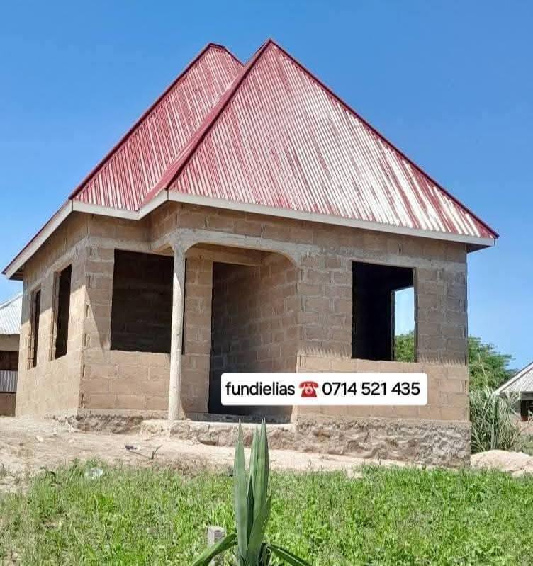 A picture of kisesa mwanza 0714 521 435