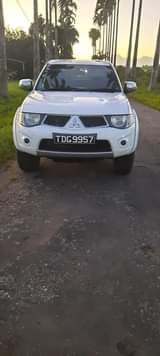 mitsubishi sportero