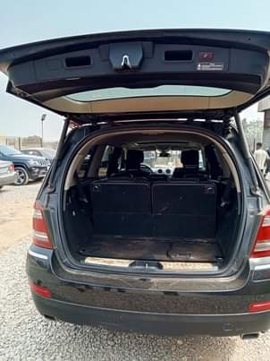 A picture of Mercedes Benz 450GLK