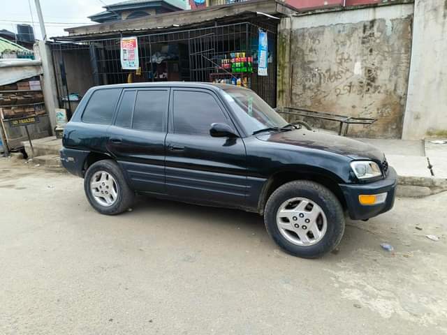 A picture of Registered Rav 4 going for good price Not Negotiable If