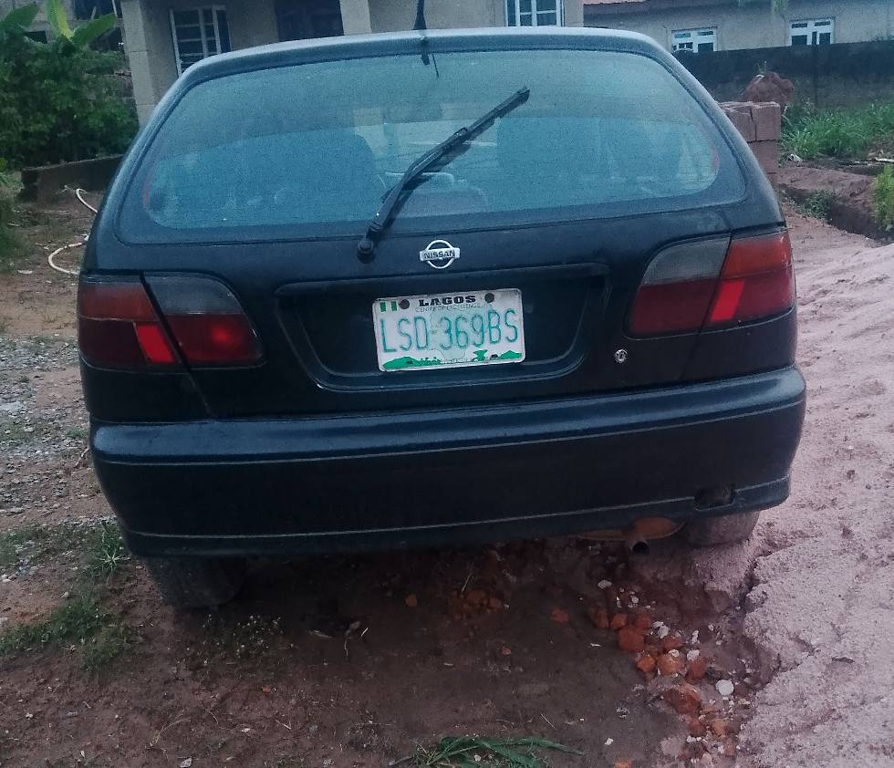 A picture of Nissan almera liftback 2 door