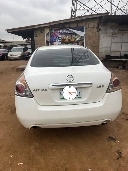 A picture of Nissan Altima 2009