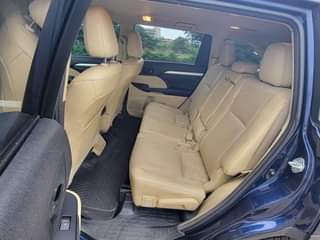 A picture of 2015 Toyota Highlander foreign NGN29 500 000 00