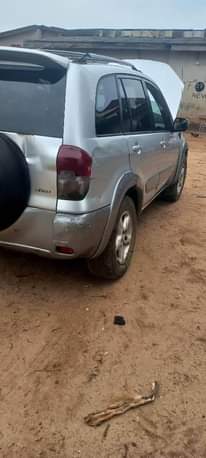 A picture of Clean rav4 07088153375