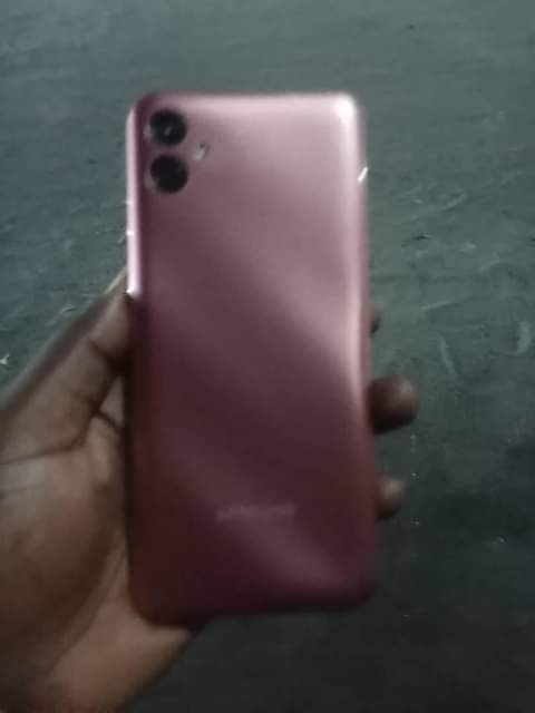 A picture of Samsung AO4e