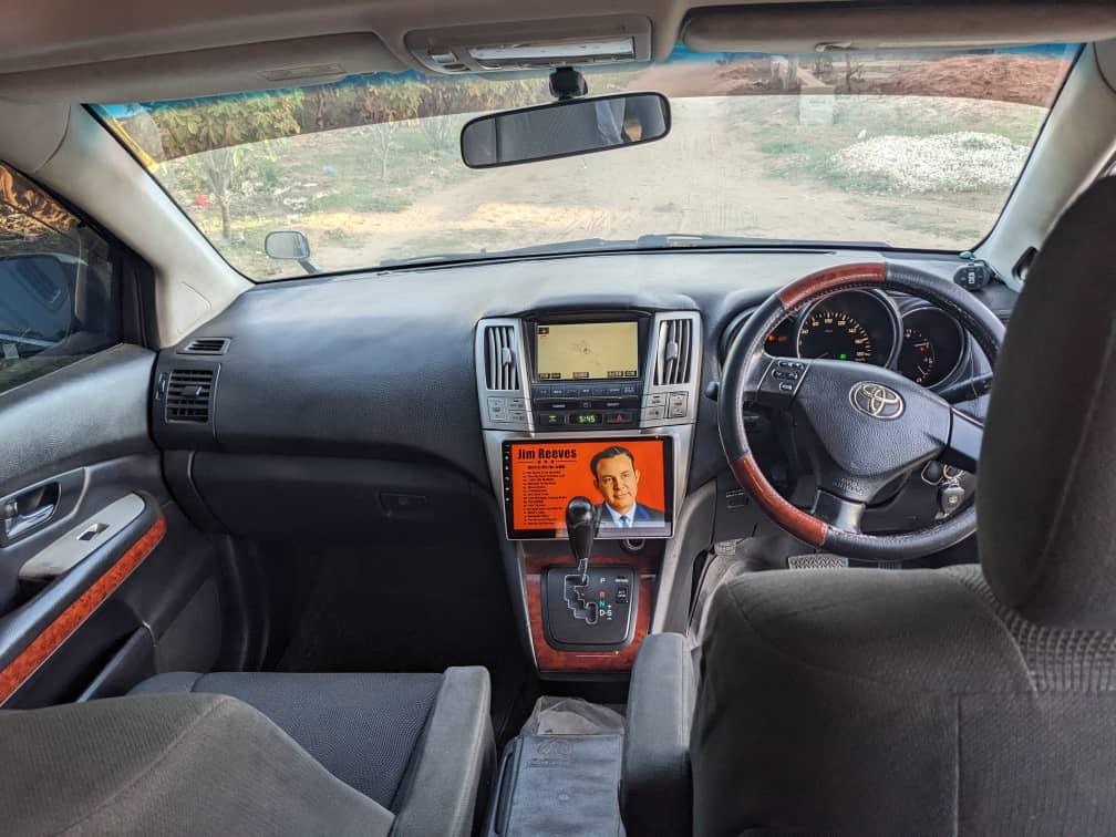 A picture of TOYOTA HARRIER