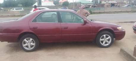 A picture of 2000 Toyota Camry pencil light 2000 Nearly used Toyota Camry