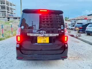 A picture of TOYOTA NOAH NEW MODEL