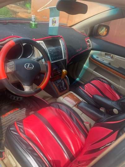 A picture of Lexus rx330 Everything is working ASABA delta state 5 5m