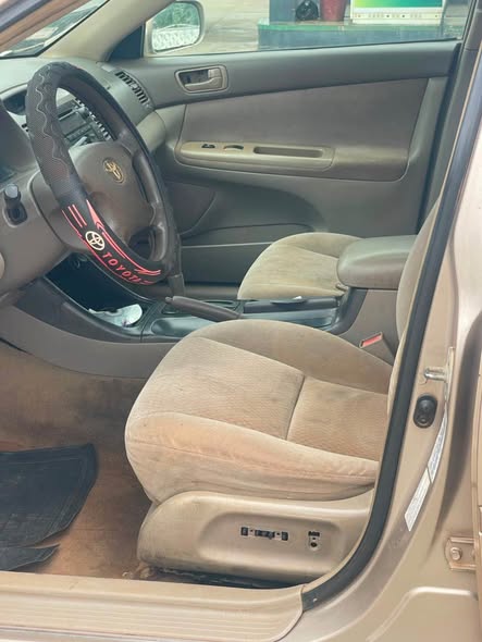 A picture of Toyota Camry 2004