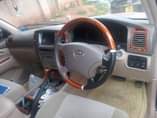 A picture of Land cruiser VXL