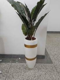A picture of Artificial plants and flowers