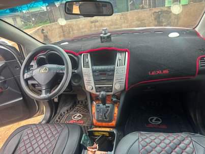 A picture of Rx 350 08 buy and drive nothing to fixed