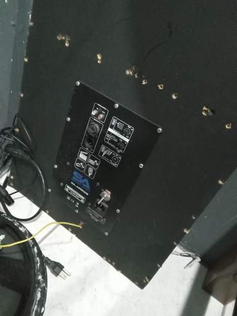 speakers